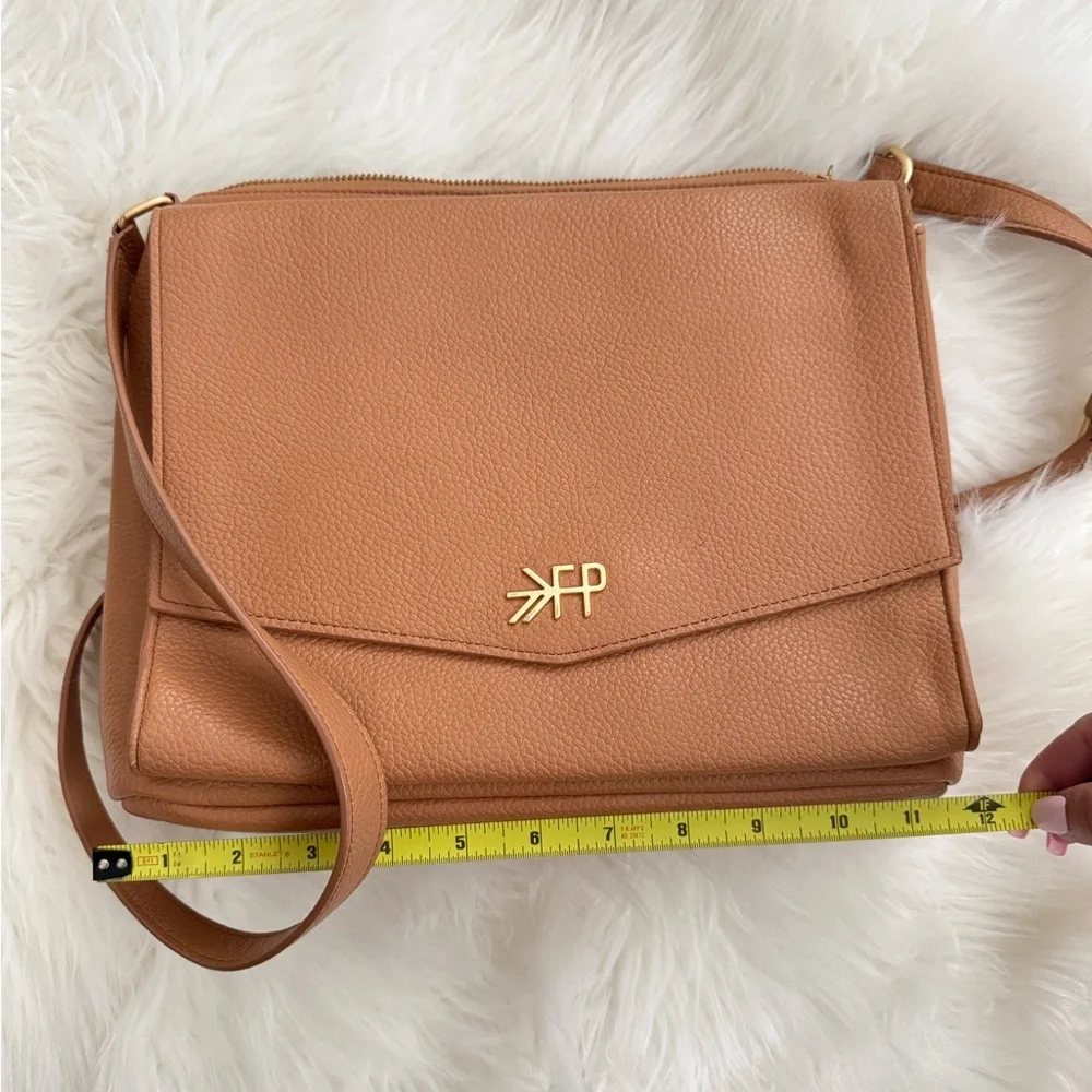 Freshly Picked Butterscotch Crossbody Bag - Picture 12 of 13